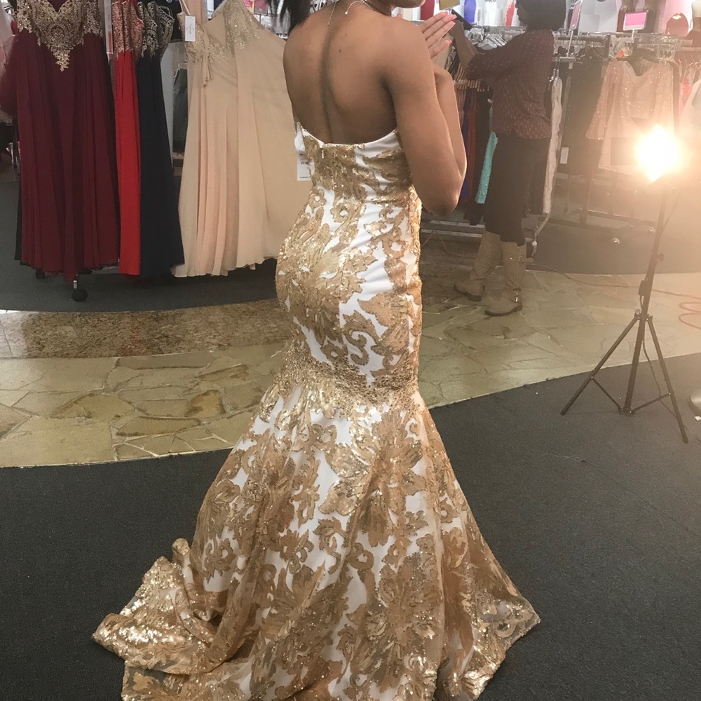 Prom dress